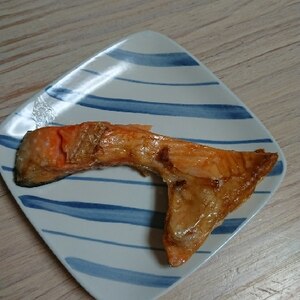 鮭カマの醤油麹七味焼き